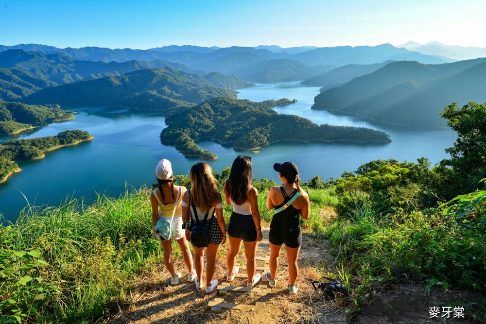 thousand-island-lake-shiding-taiwan-hike