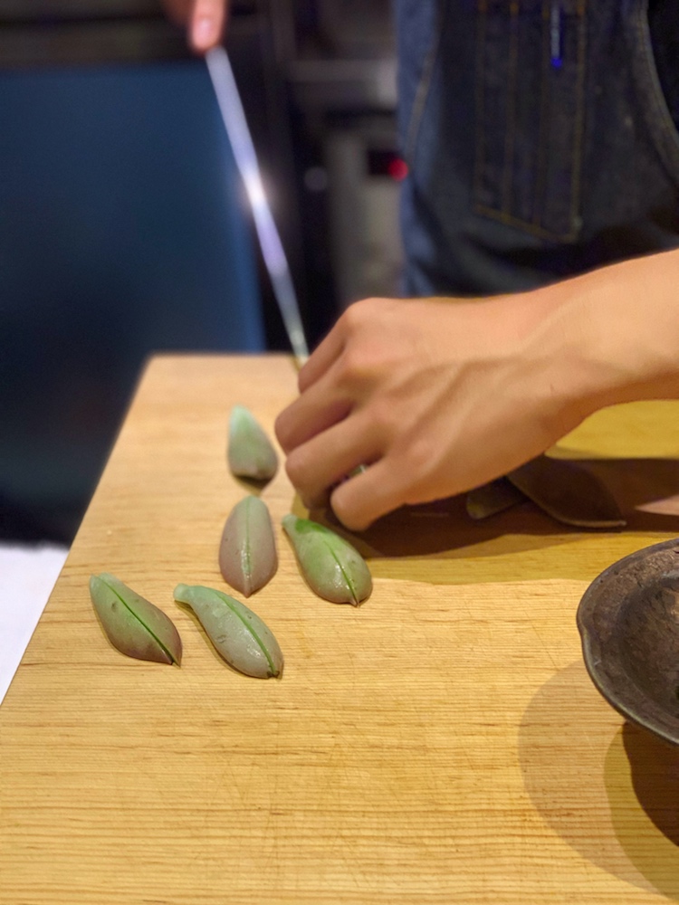 Raw Stone Lotus leaves pre